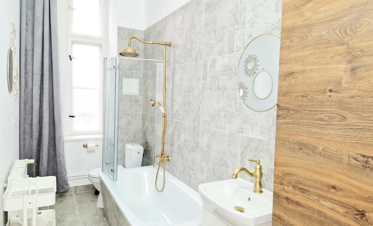 3-room Treptower Park Appartement *